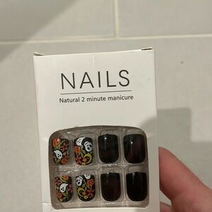 NIB Artificial Halloween Theme Nails